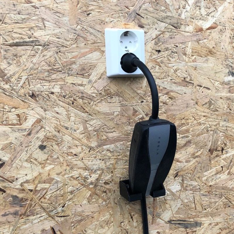 Ladekabelholder UMC Tesla Model S 3 X Y